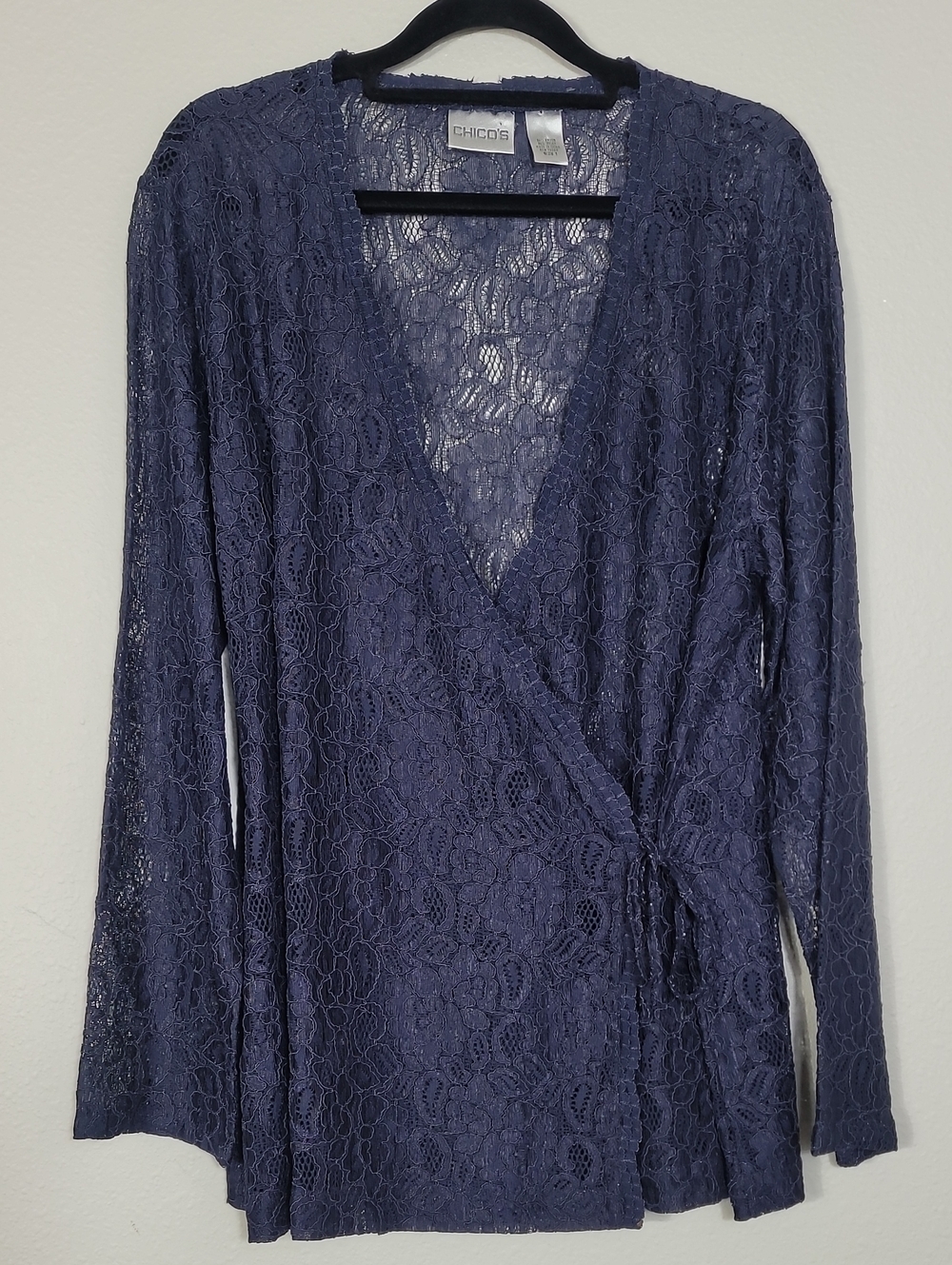 Vintage Chicos Lace Wrap Top Size 1 Medium Navy Blue Feminine Goth Romantic